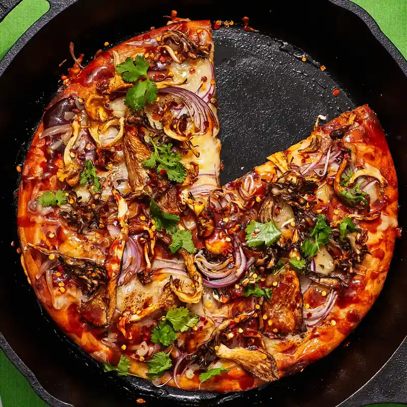 barbecue mushroom pizza