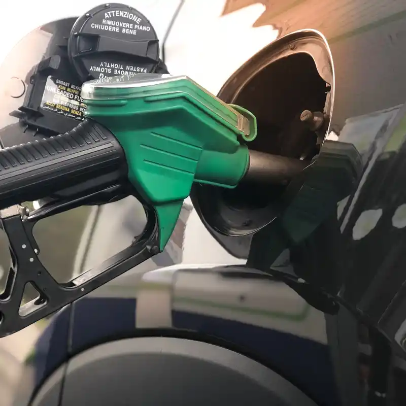 چقدر بنزین در کارت سوخت ذخیره می شود؟